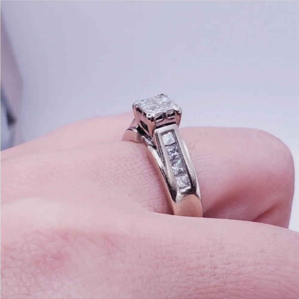 14k Solid White Gold Genuine Diamond Ring